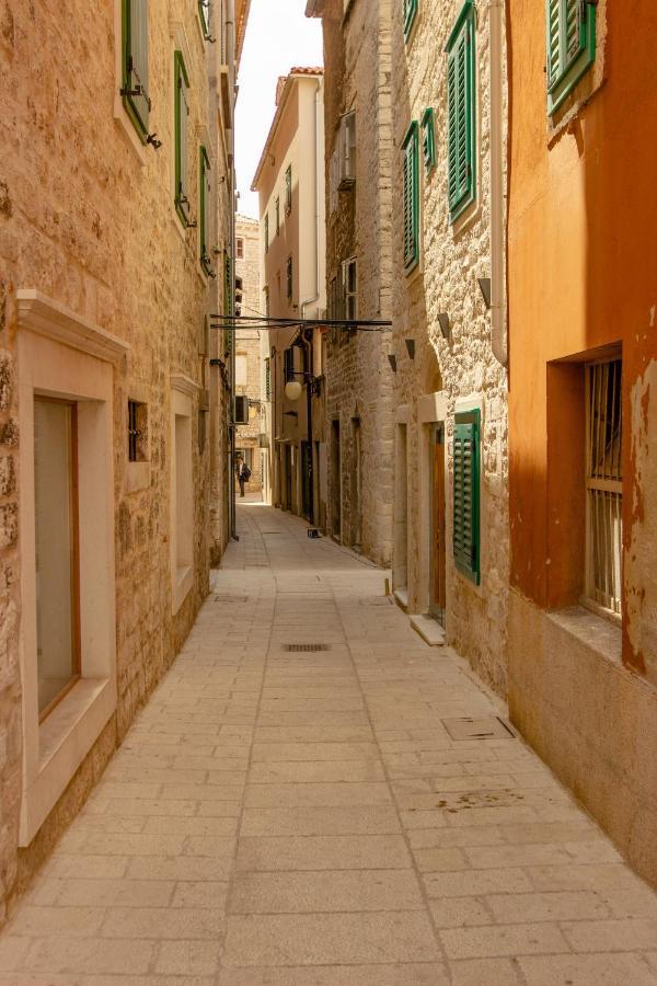 אפרטהוטל שיבניק St. Clara Old Town מראה חיצוני תמונה