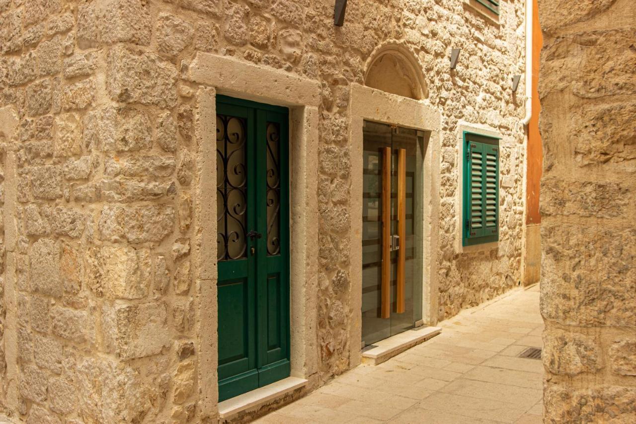 אפרטהוטל שיבניק St. Clara Old Town מראה חיצוני תמונה